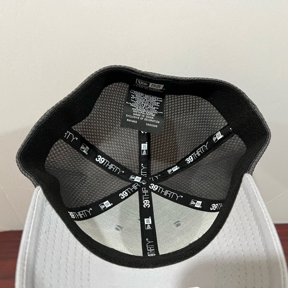 New Era, 39Thirty Hat, University of Michigan Grey - Picture 3 of 7